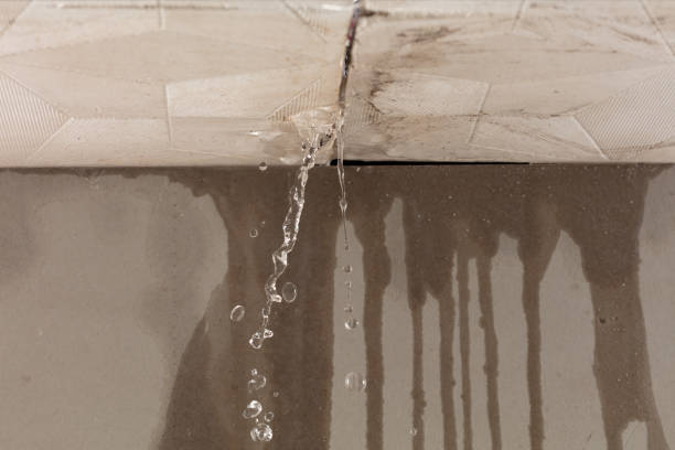 Professional Burst Pipe Cleanup technician working in Cleveland, MO